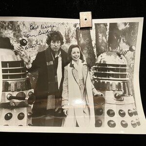 Tom Baker Dr Who Signed Autographed 8x10 Black and White Photo w COA Doctor Who